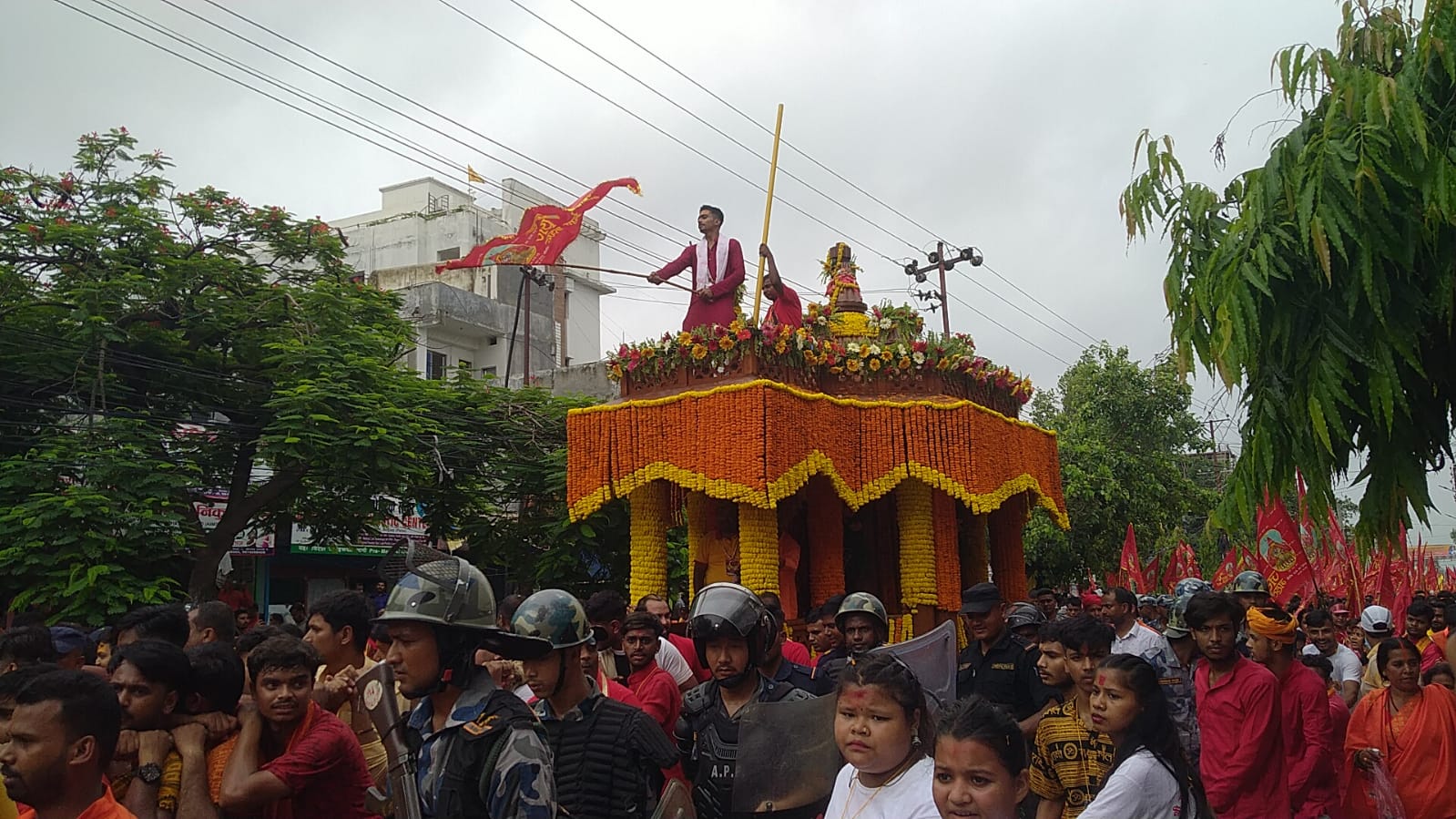 गहवामाईको रथयात्रा भव्यरुपमा सम्पन्न, हजारौं भक्तजनको सहभागिता