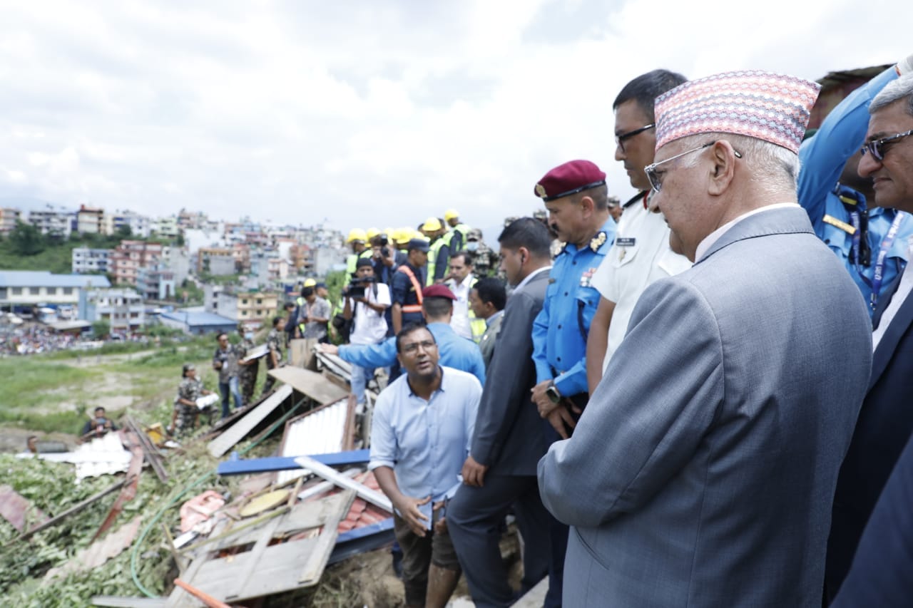 प्रधानमन्त्री ओली विमान दुर्घटनास्थलमा