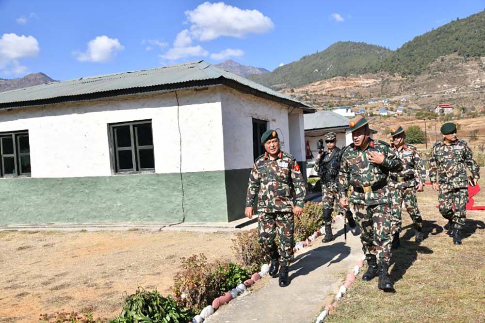 प्रधानसेनापतिको जुम्लास्थित बाहिनी अड्डा र देवीदत्त गणमा निरीक्षण भ्रमण